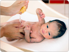 Newborn sponge bath